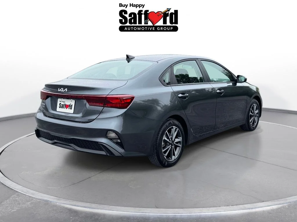 Used 2024 Gray Kia LXS image 8