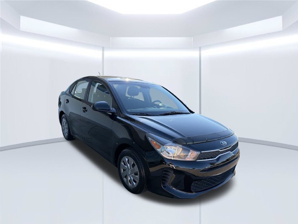Used 2019 Black Kia S image 9