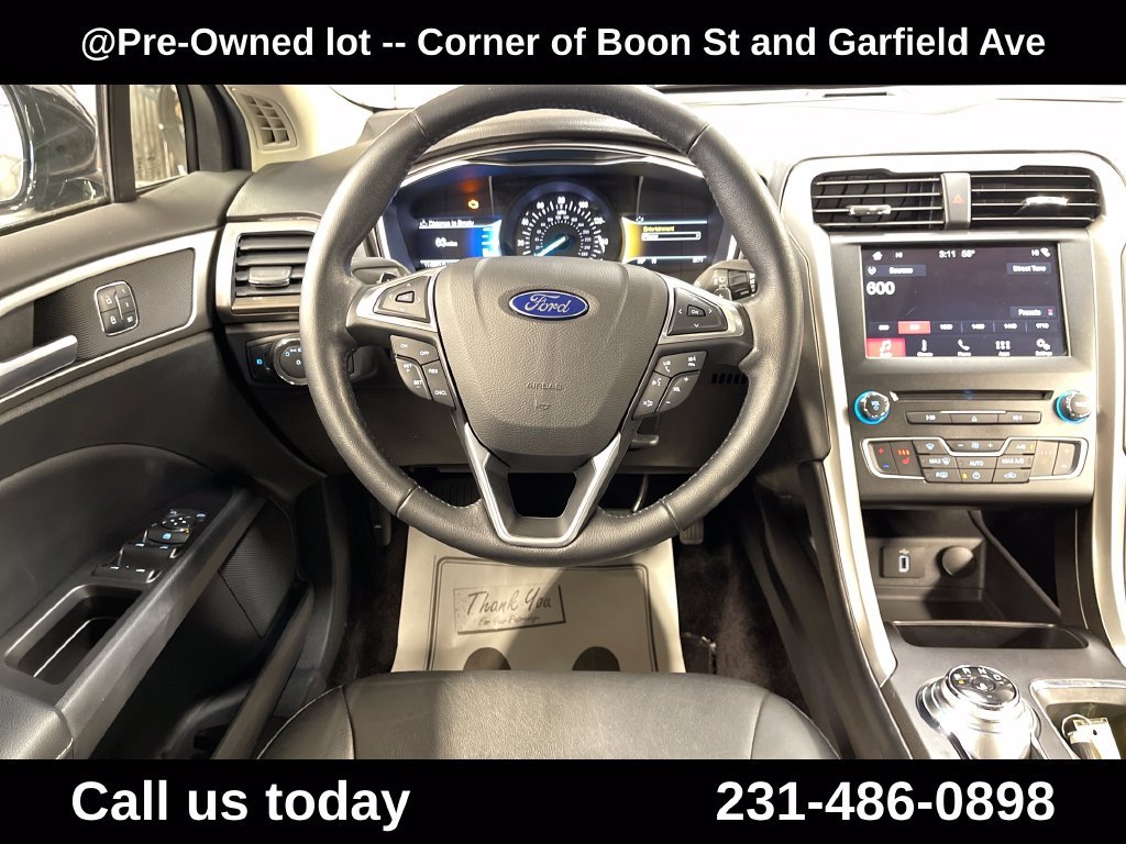 Used 2017 Black Ford SE image 17