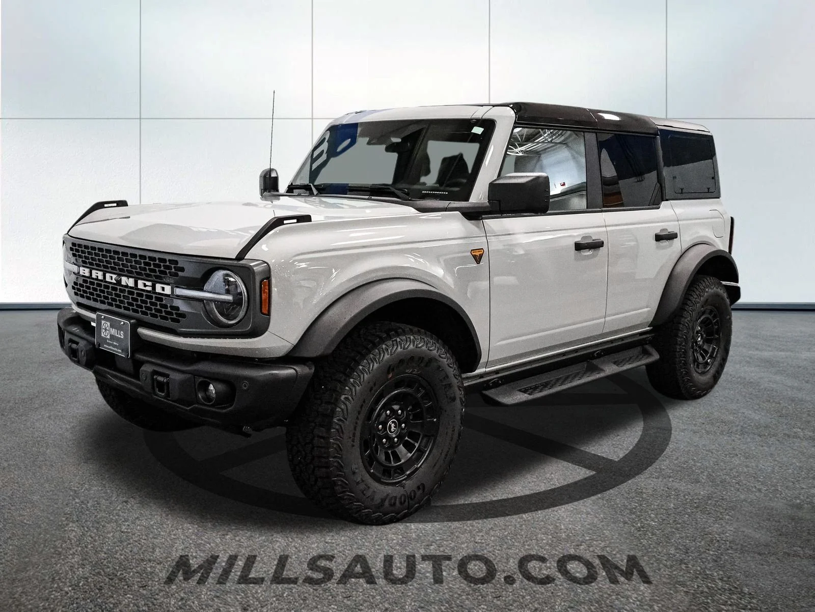 New 2026 Avalanche Gray Ford Badlands® image 2