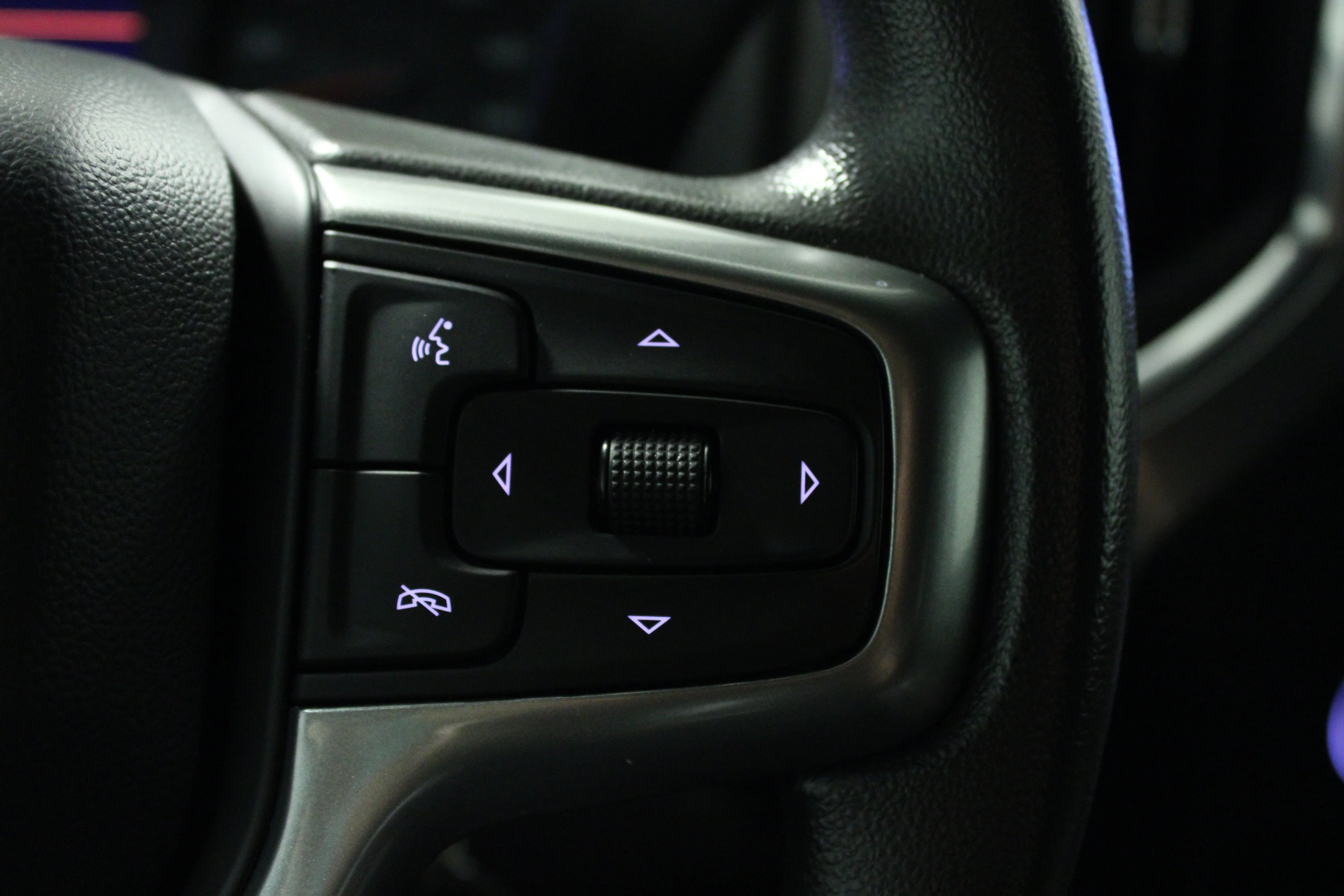 Used 2022 Summit White Chevrolet LT image 21