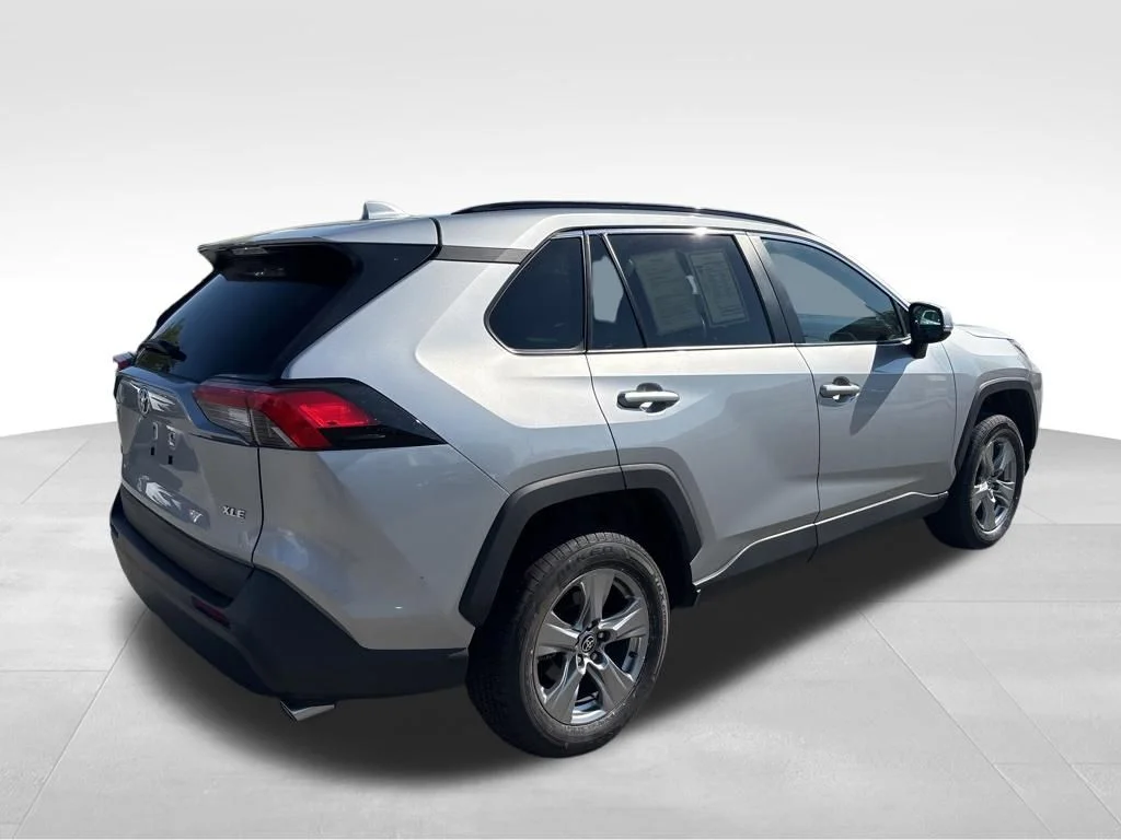 Used 2024 Silver Toyota XLE image 5