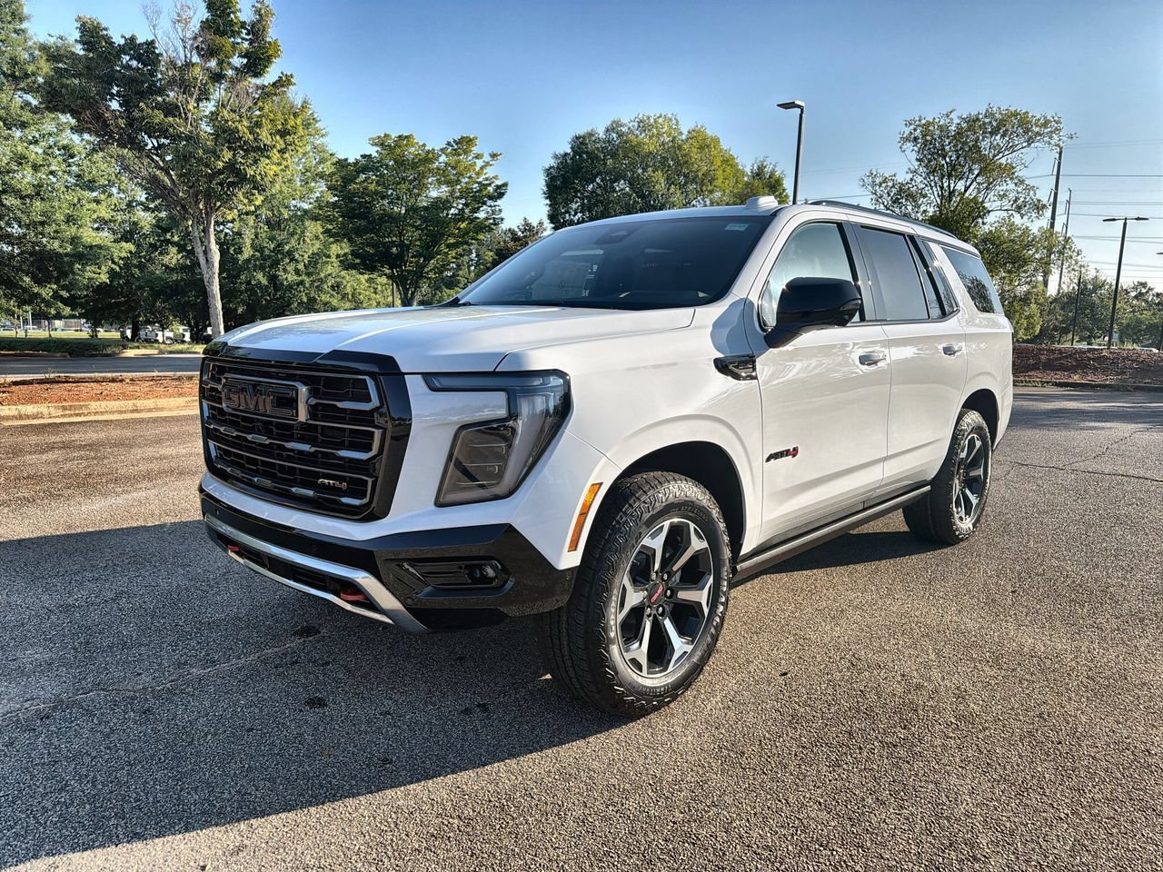 New 2026 Summit White GMC AT4 image 4