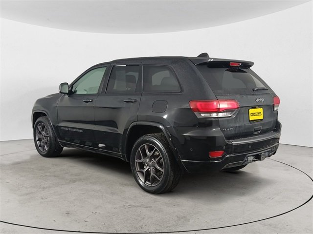 2021 Jeep Grand Cherokee Anniversary Edition photo 2