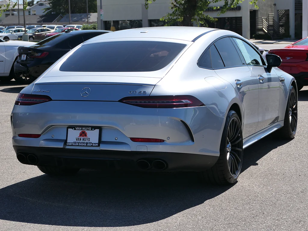 Used 2021  Mercedes-Benz 53 image 3