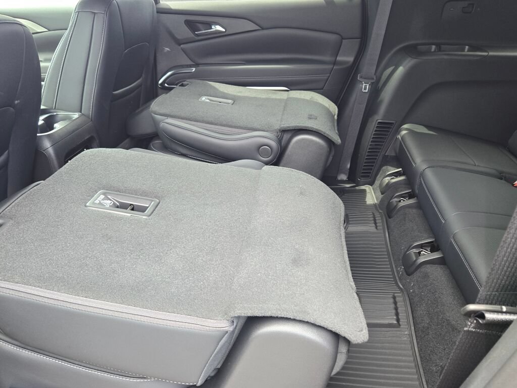 2026 Chevrolet Traverse LT - Photo 14