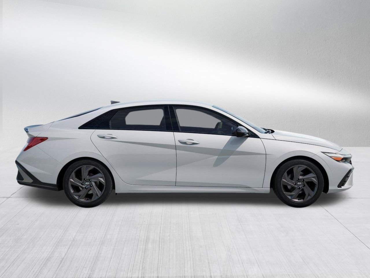 New 2026 Serenity White Hyundai SEL Sport Plus image 7