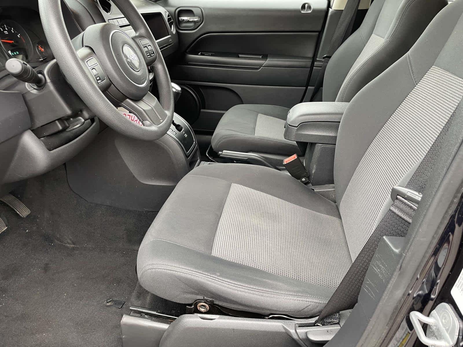 Used 2011 Blackberry Pearl Jeep Sport image 20