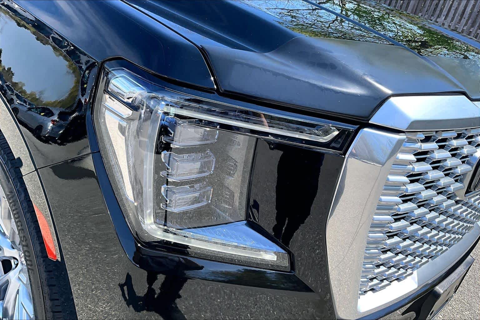Used 2023 Onyx Black GMC Denali image 27