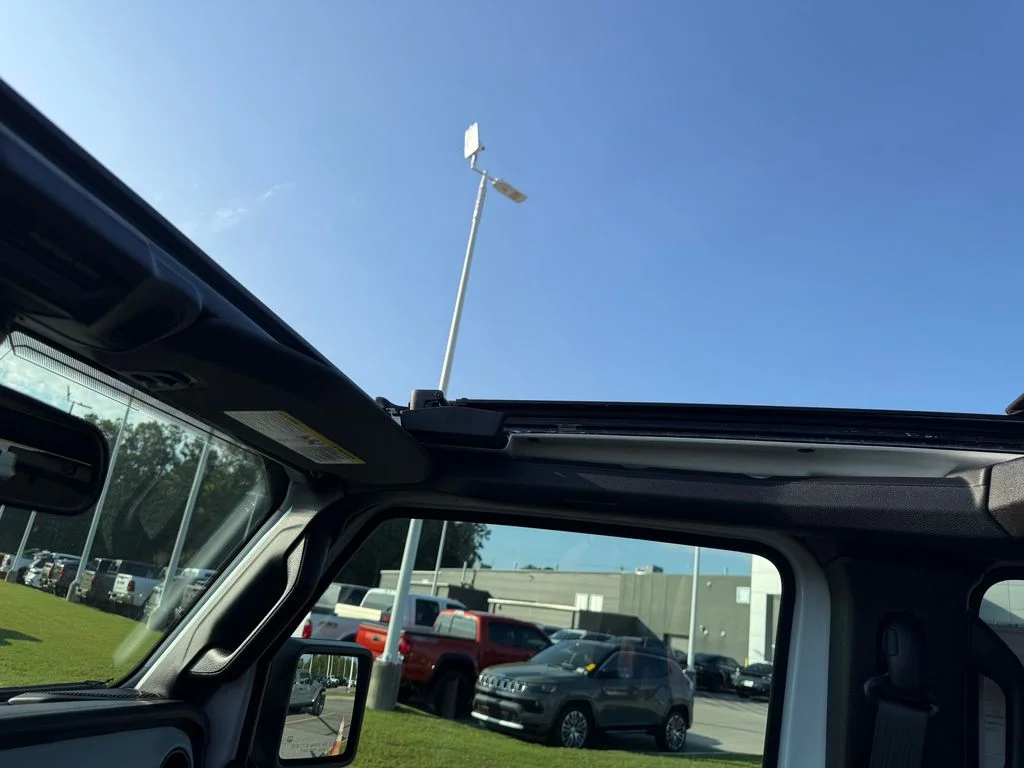 New 2026 Bright White Clear-Coat Exterior Paint Jeep Willys image 14