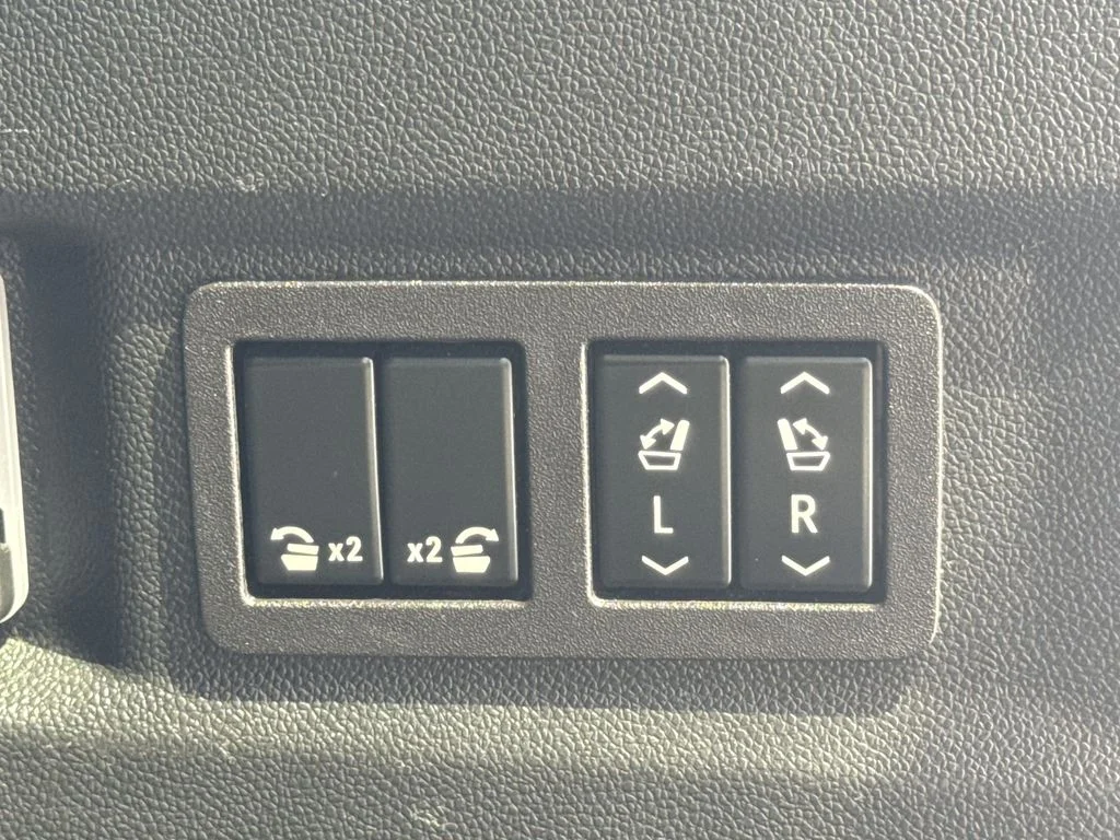 Used 2023 Black Chevrolet LT image 19