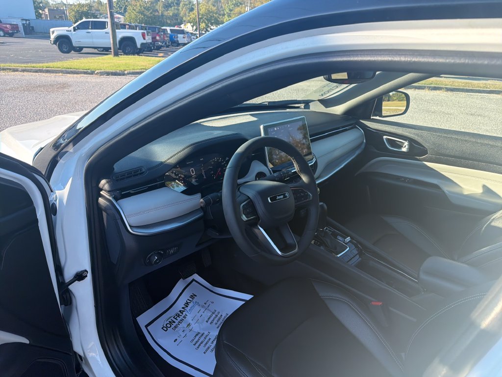 Used 2025 White Jeep Limited image 15