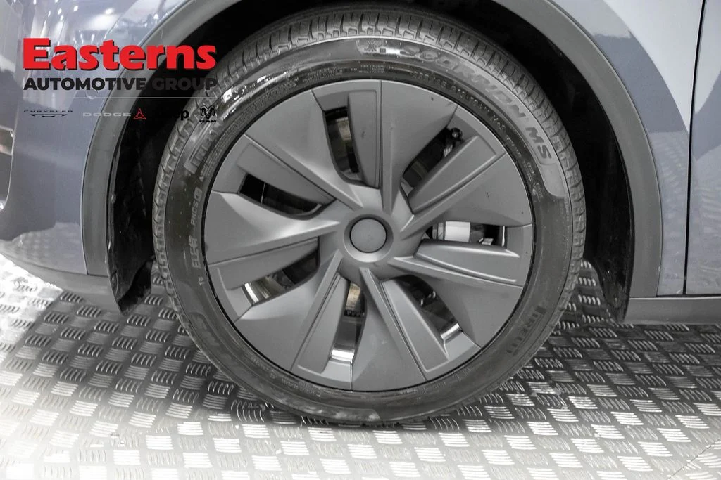 Used 2022 Gray Tesla Long Range image 24