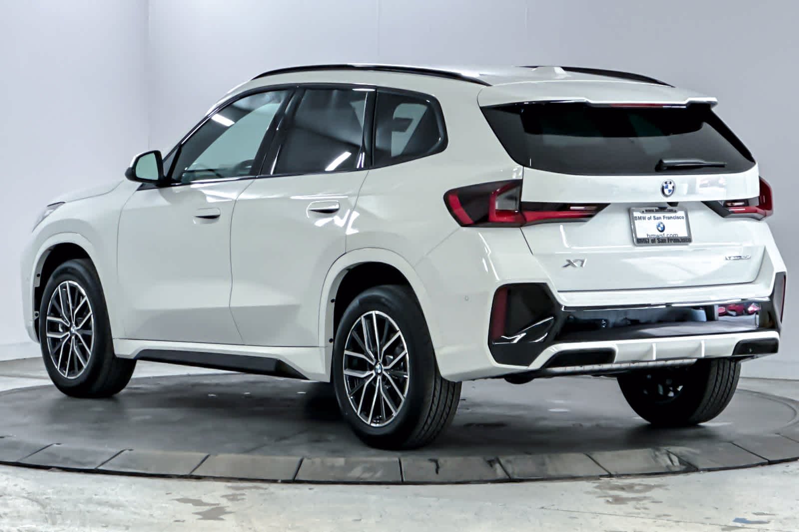 2026 BMW X1 28i - Photo 6