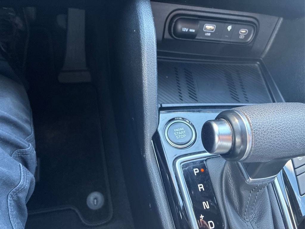 Used 2024 Wolf Gray Kia X-Line image 37