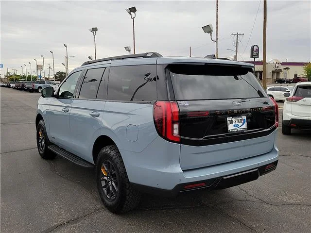 Used 2025 Glacier Gray Metallic Tricoat Ford Tremor 4x4 image 3
