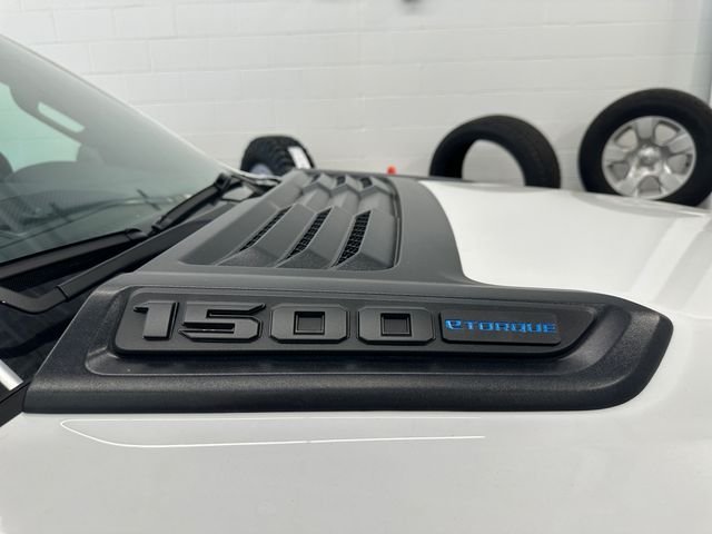 New 2026 Bright White Clear-Coat Exterior Paint RAM Laramie image 23