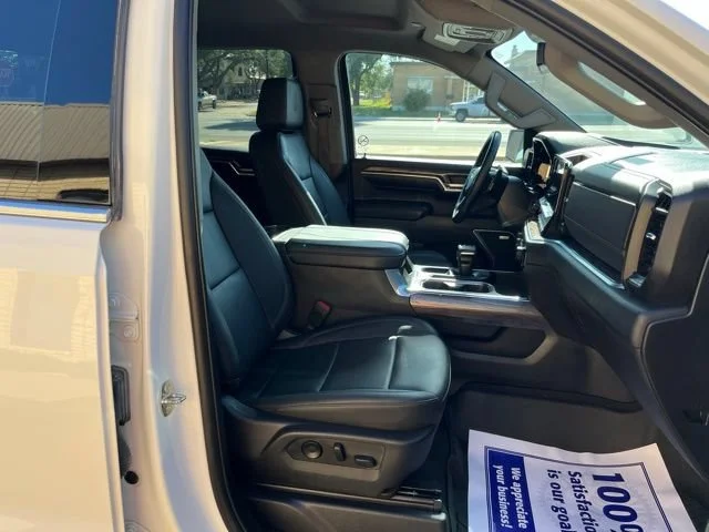 2024 Chevrolet Silverado 1500 LTZ - Photo 18