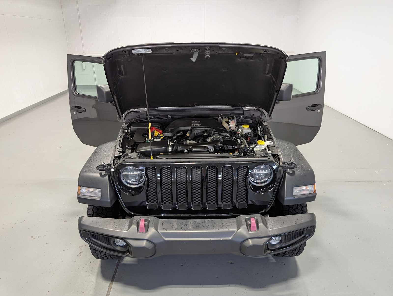 Used 2021 Granite Crystal Clearcoat Metallic Jeep Unlimited Willys image 12