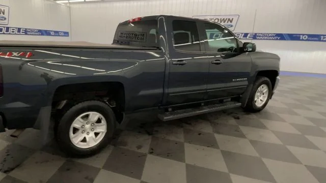 Used 2019 Graphite Metallic Chevrolet LT image 8