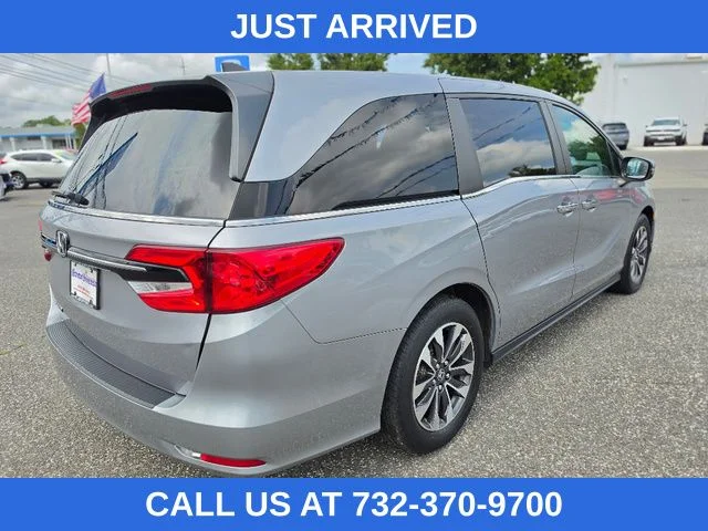Certified Used 2022 Lunar Silver Metallic Honda EX-L image 5