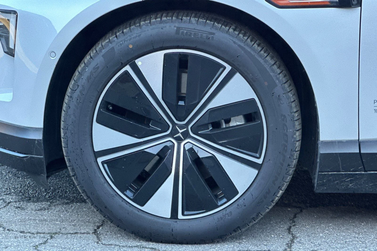 New 2026 White Polestar Long Range Dual Motor image 11