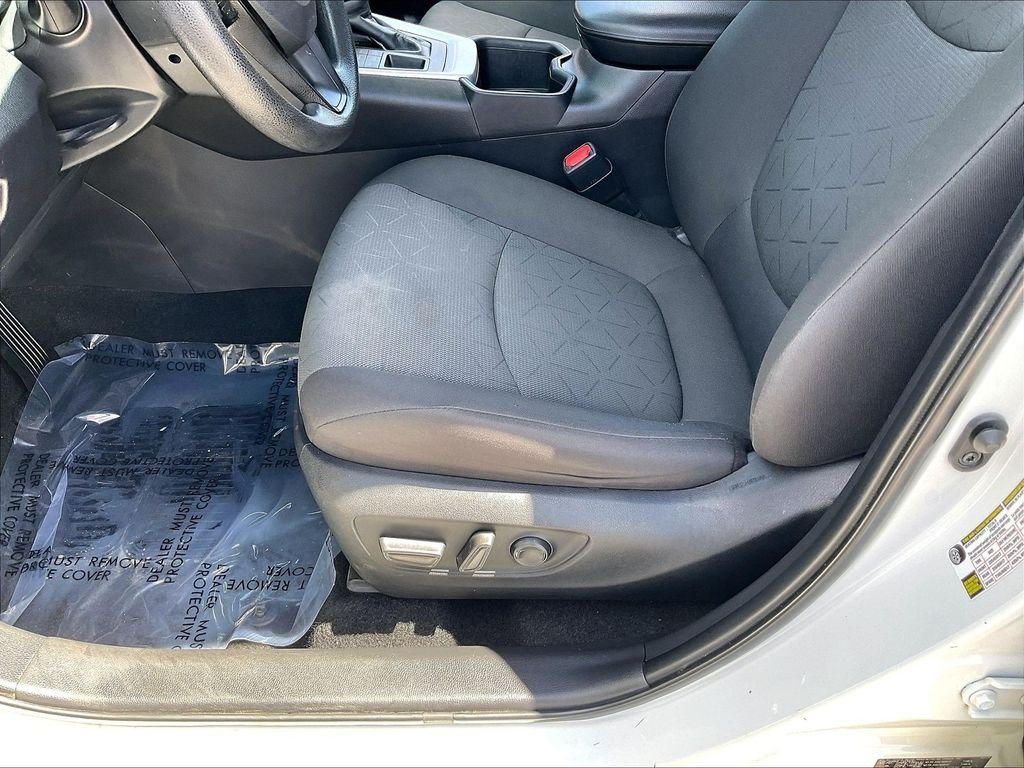 Used 2024 Ice Toyota XLE image 33