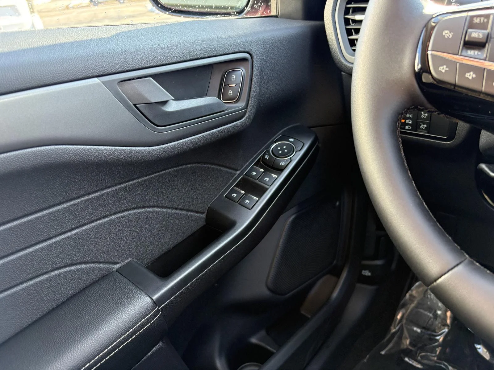 2026 Ford Escape Active - Photo 13