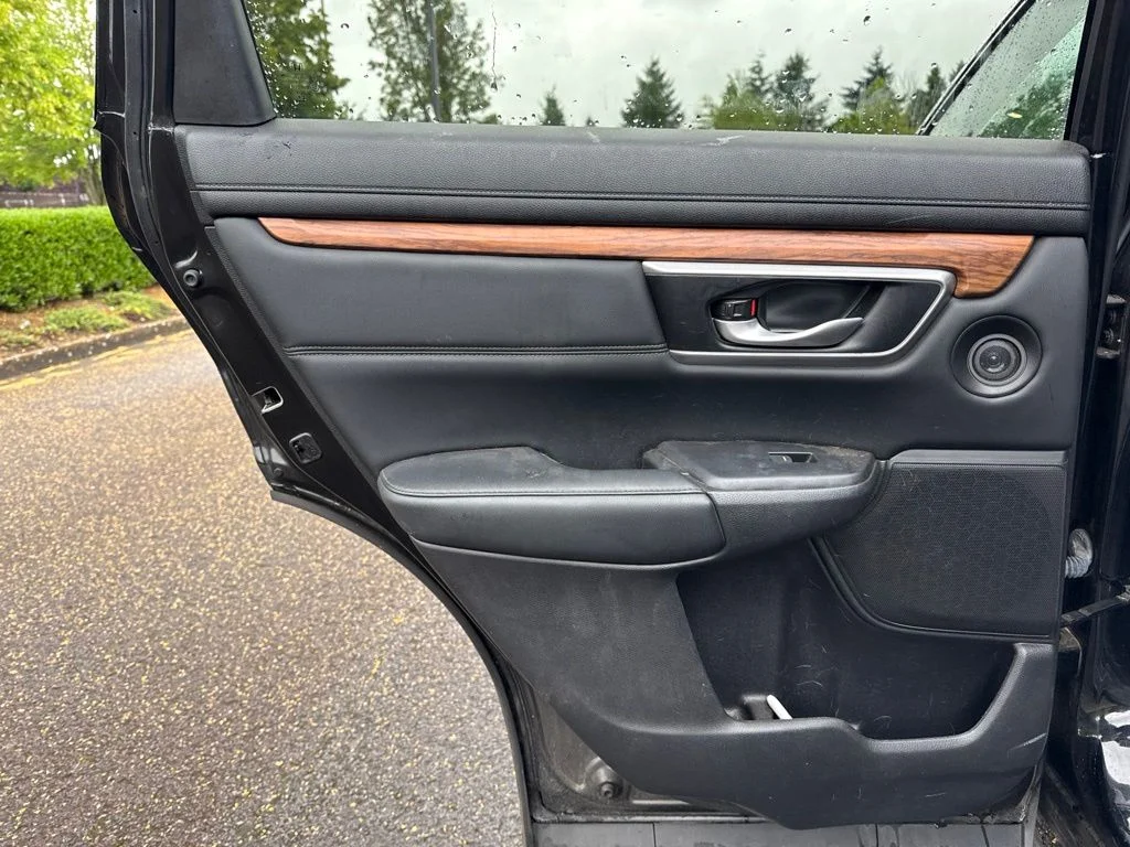 Used 2021 Crystal Black Pearl Honda Touring image 20