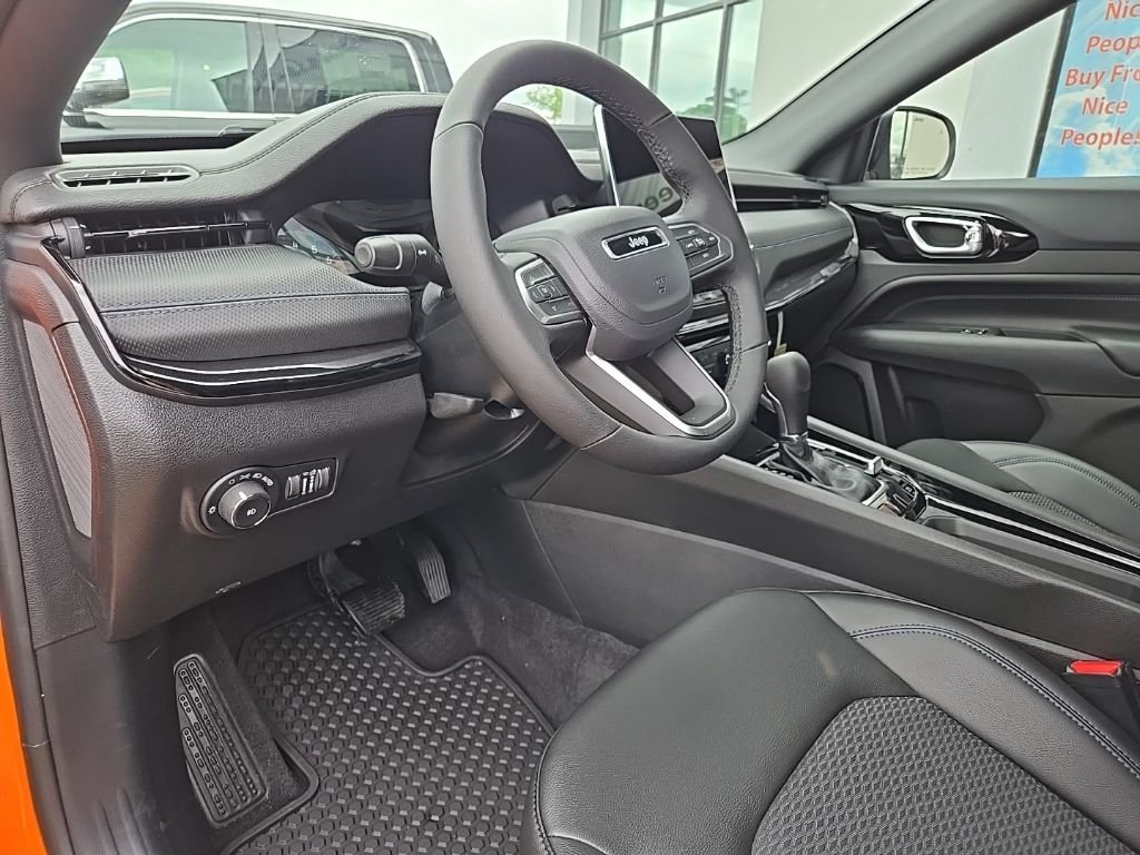 New 2026 Joose Exterior Paint Jeep Latitude image 32