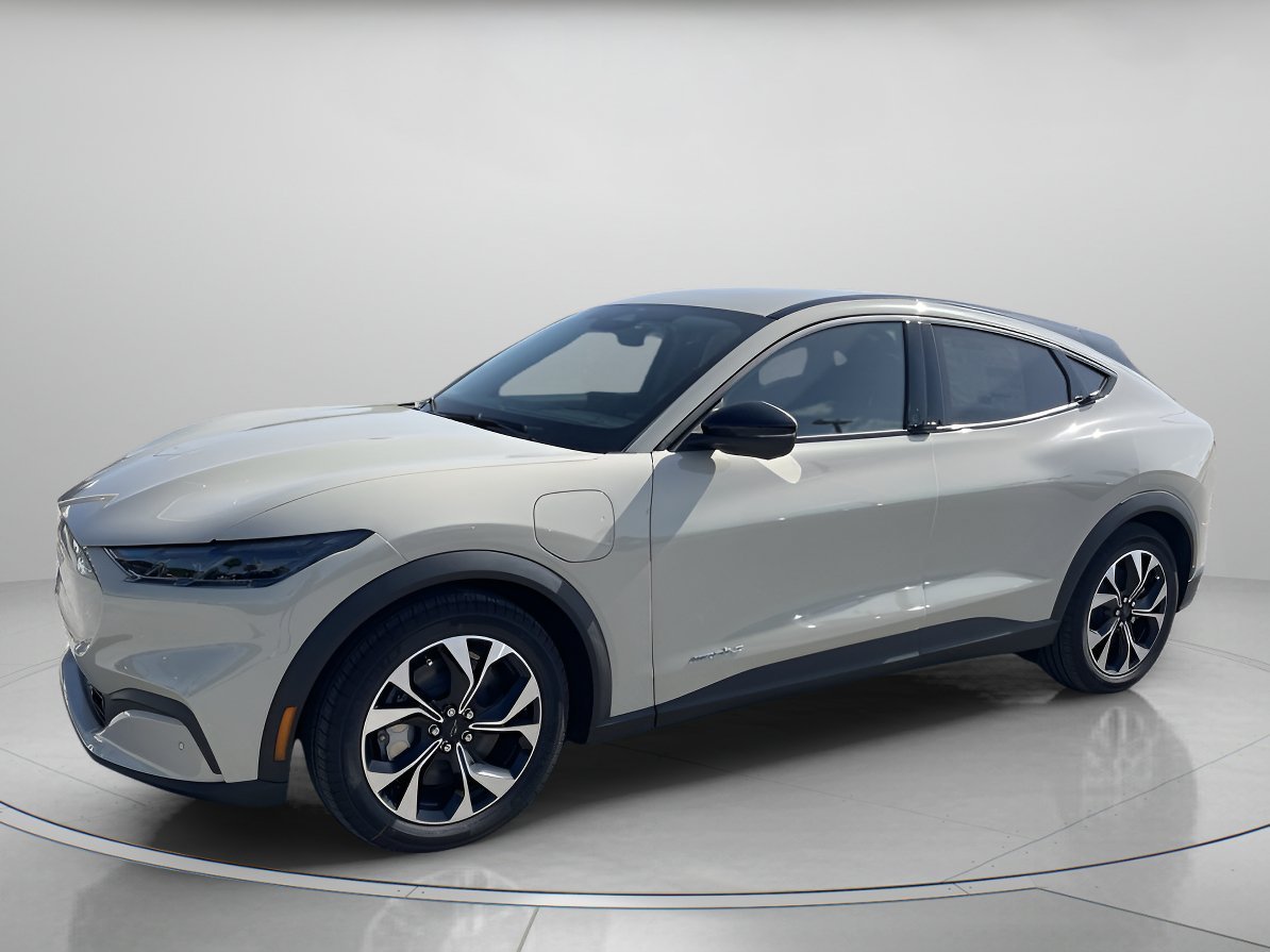 New 2026 Desert Sand Ford Select image 1