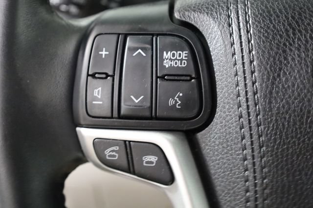 Used 2016 Gray Toyota Limited V6 image 25