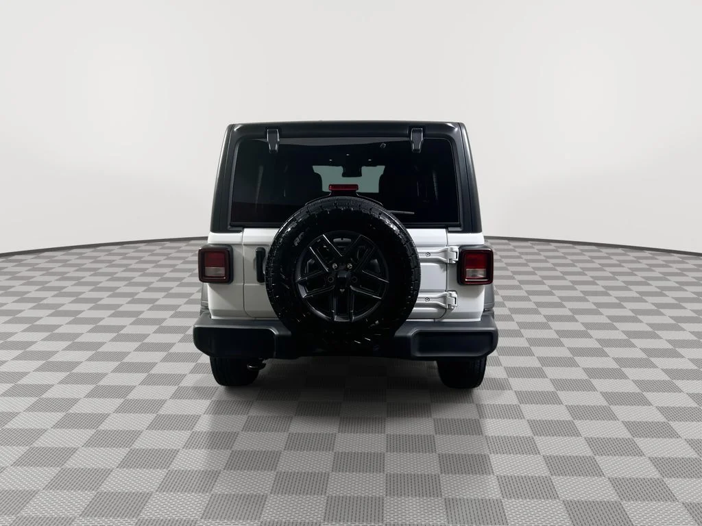 Used 2025 White Jeep Sport S image 7