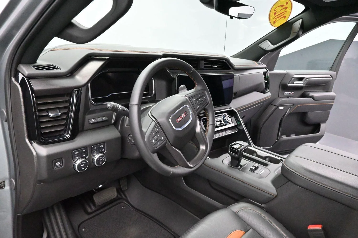 Used 2025 Sterling Metallic GMC AT4 image 16