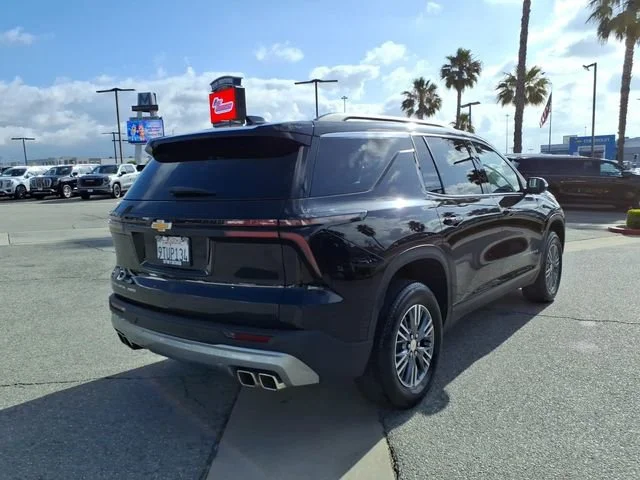 Used 2025 Mosaic Black Metallic Chevrolet LT image 4
