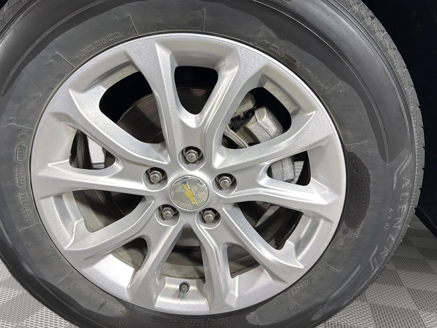 Used 2018 BEIGE Chevrolet LT image 9