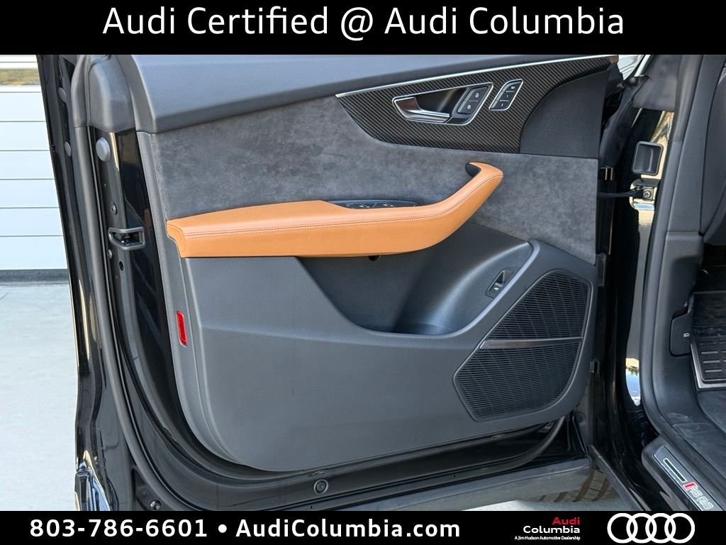 Used 2022  Audi 4.0T image 21