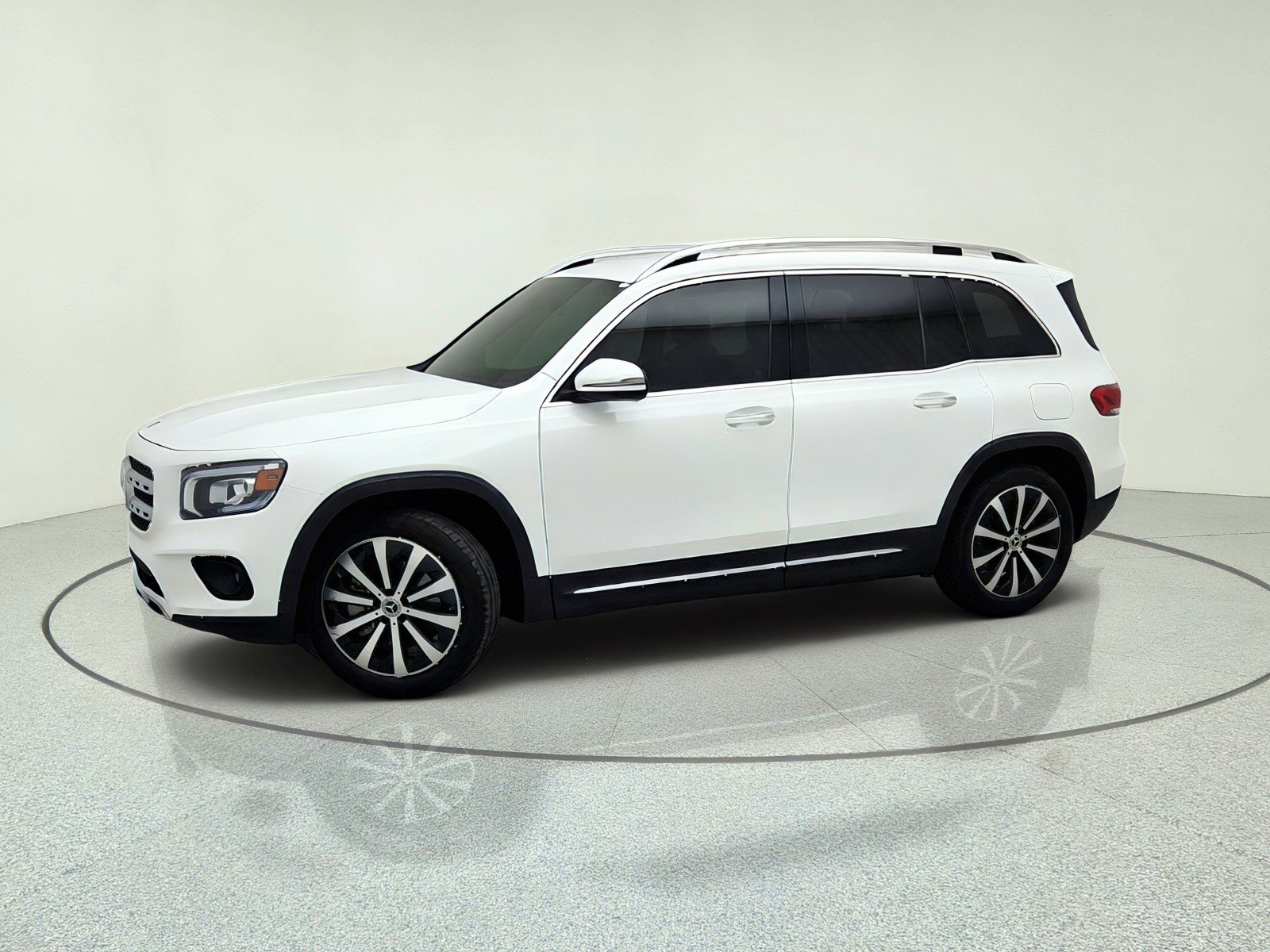 Used 2020 Polar White Mercedes-Benz GLB 250 image 15