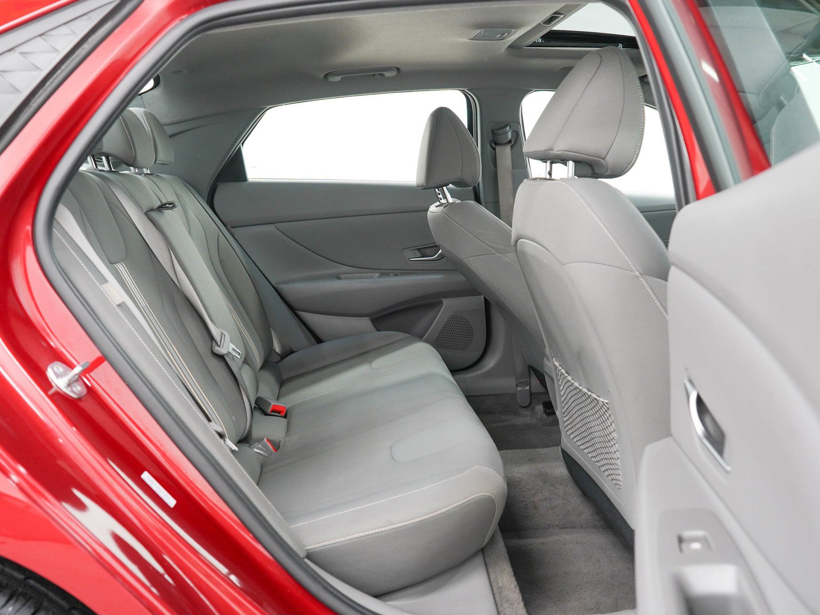 Used 2025 Ultimate Red Hyundai SEL Convenience IVT image 13