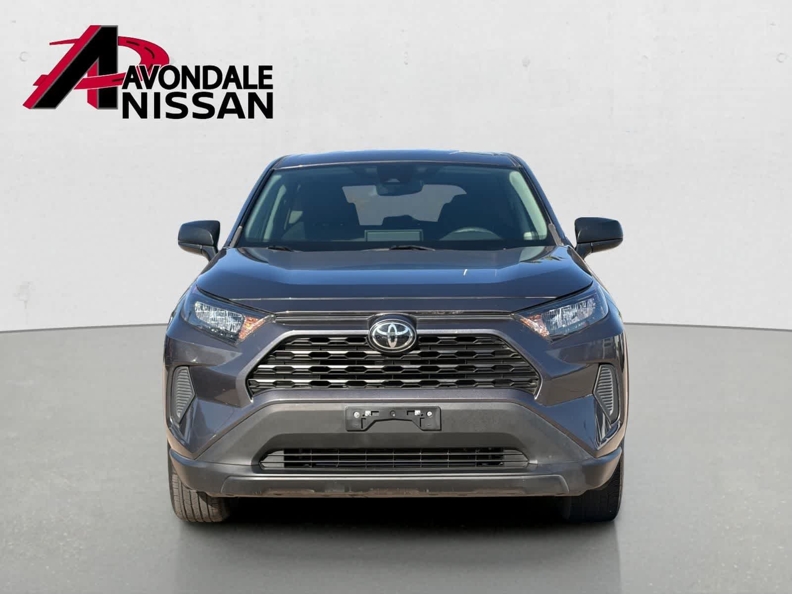Used 2022 Magnetic Gray Metallic Toyota LE image 4