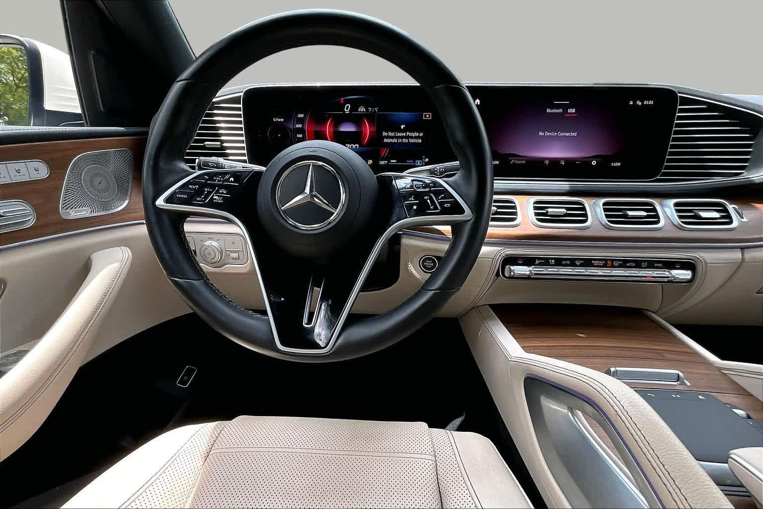 Used 2024 MANUFAKTUR Diamond White Metallic Mercedes-Benz GLE 350 image 6