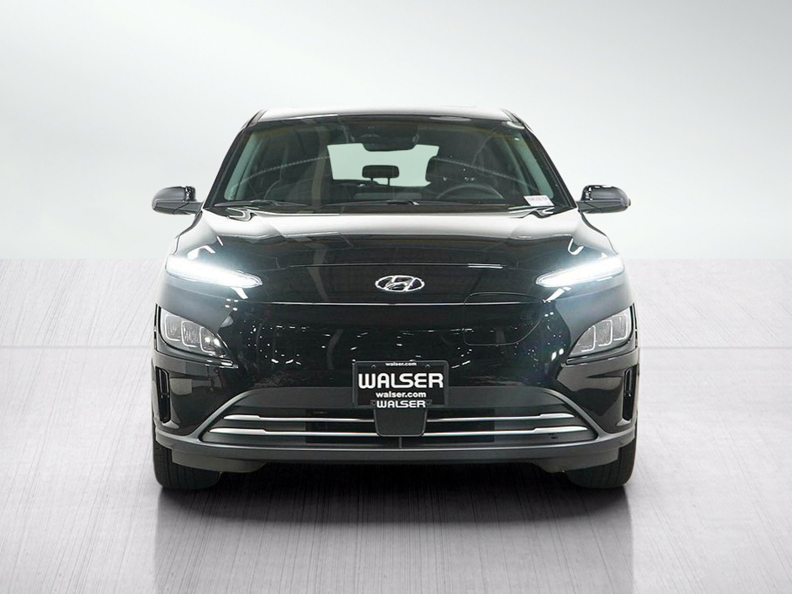 Certified Used 2023 Abyss Black Pearl Hyundai Limited FWD image 9