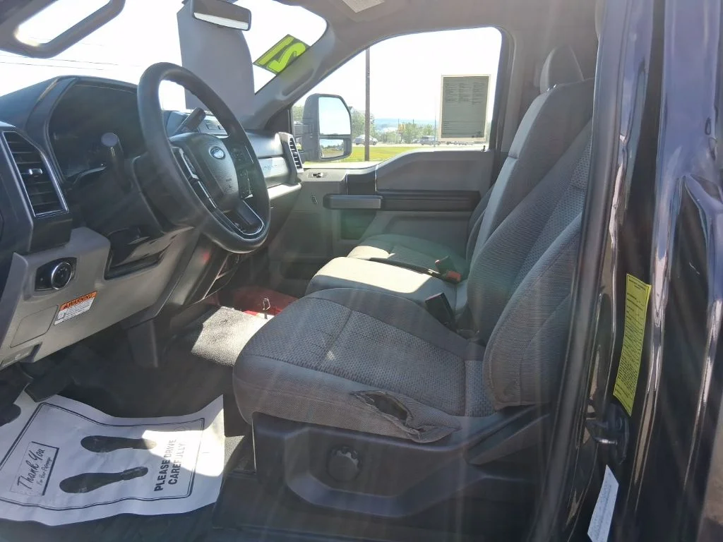Used 2021 Black Ford XLT image 11