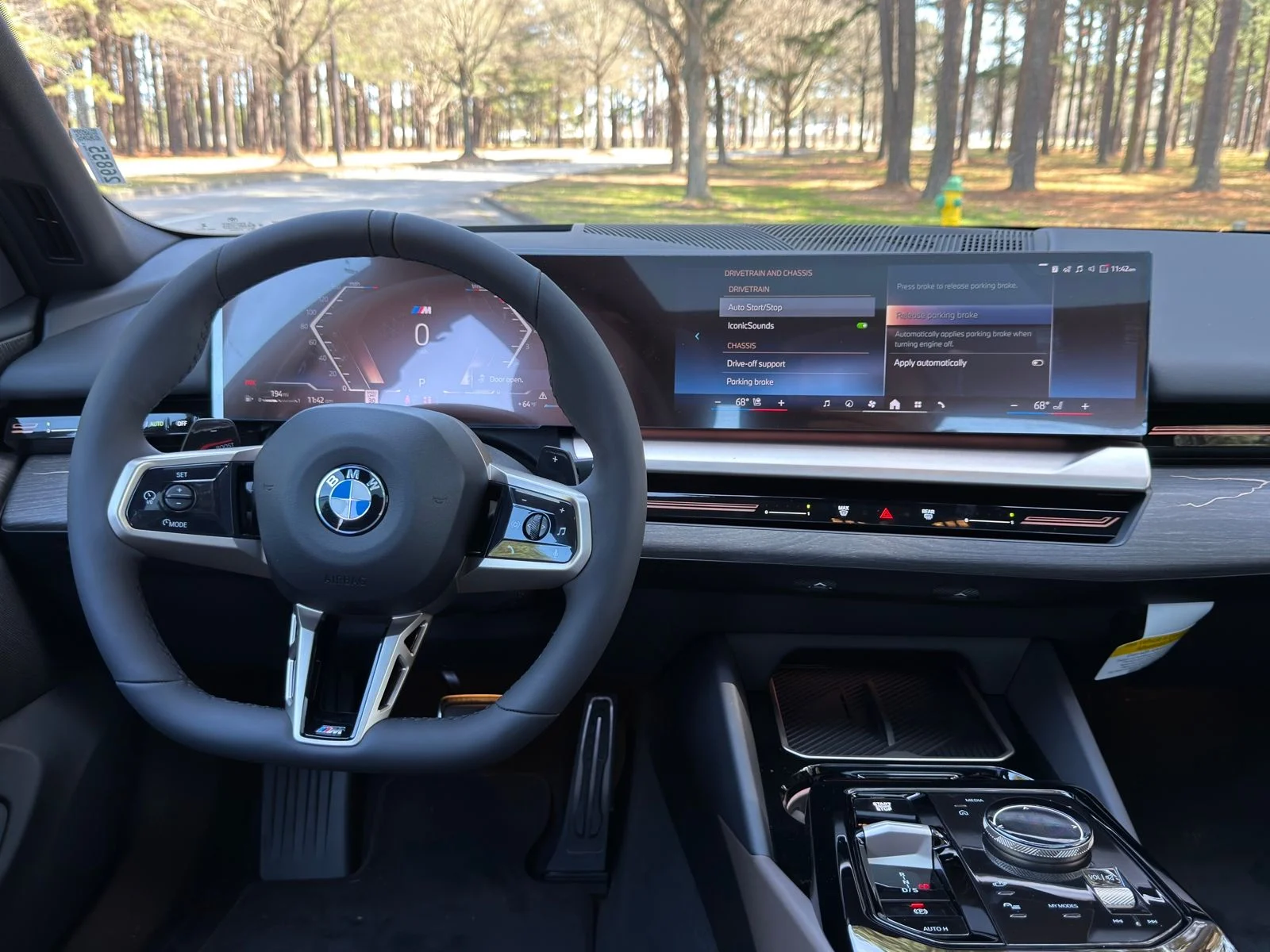New 2026 Oxide Grey Metallic BMW 530i xDrive image 3