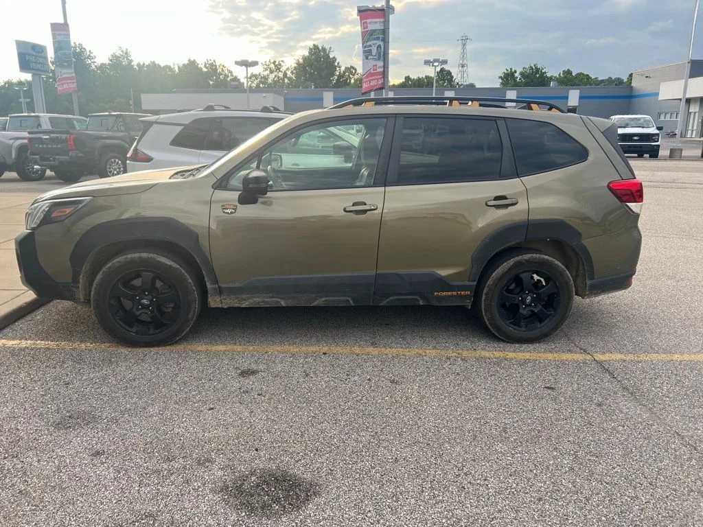 Used 2024 Brown Subaru Wilderness image 2