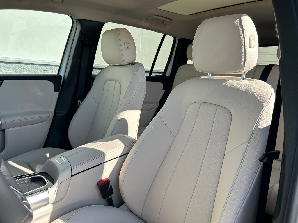 New 2026 Polar White Mercedes-Benz GLB 250 image 15
