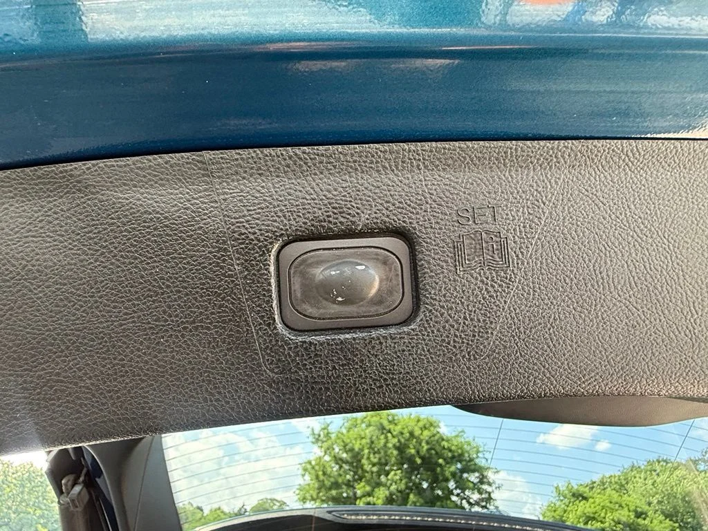 Used 2020 Green Ford SEL image 28