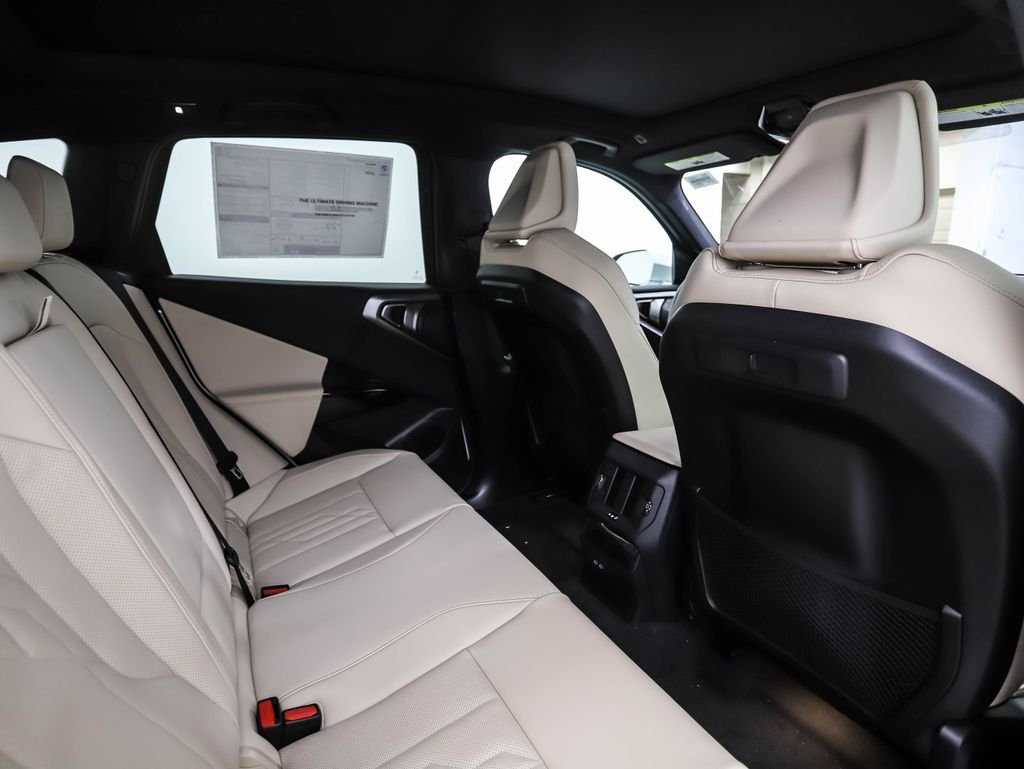 New 2026 Mineral White Metallic BMW 30 xDrive image 26