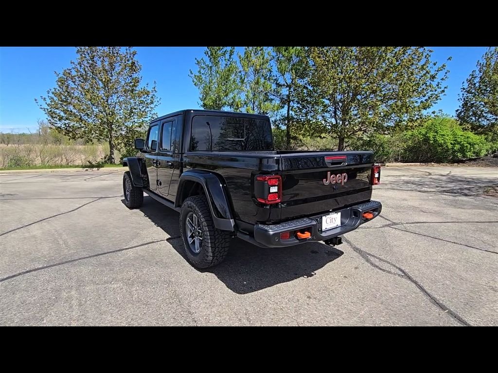 New 2026 Black Clear-Coat Exterior Paint Jeep Mojave X image 6