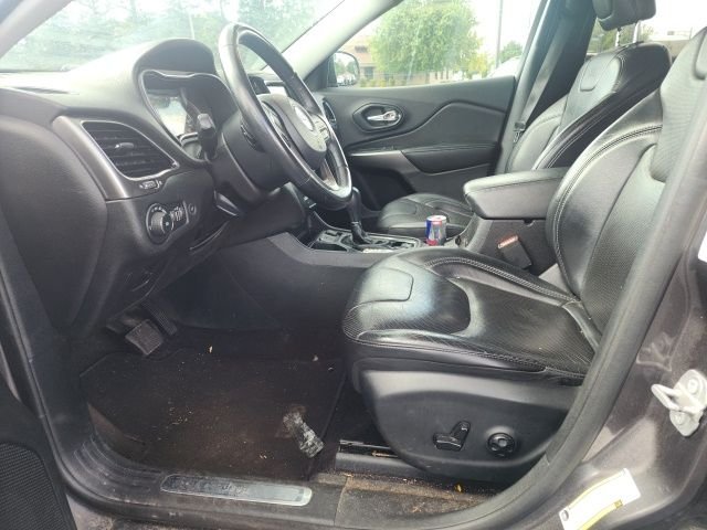 Used 2019 Granite Crystal Metallic Clearcoat Jeep Limited image 6